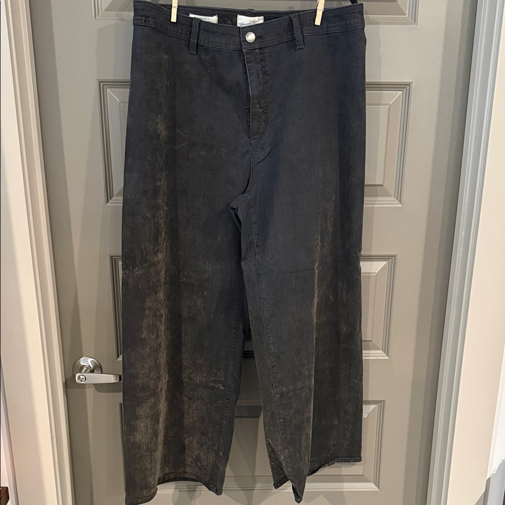 Universal Thread Women’s Dark Gray Corduroy Pants